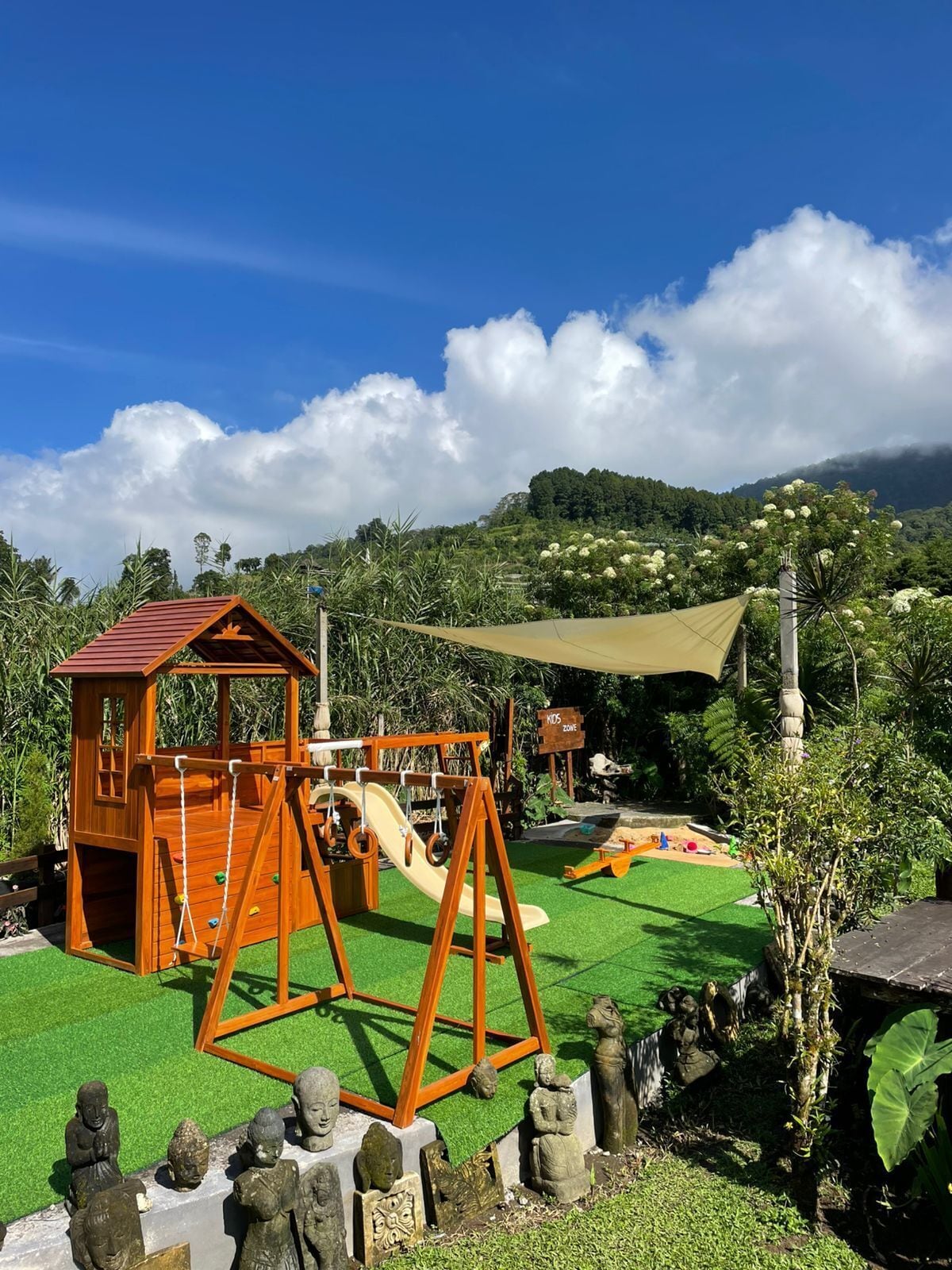 Children's play area - outdoor