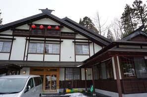 Entrée de l’hébergement 