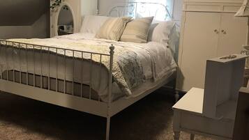 1 quarto, escrivaninha, ferros/tábuas de passar roupa, Wi-Fi