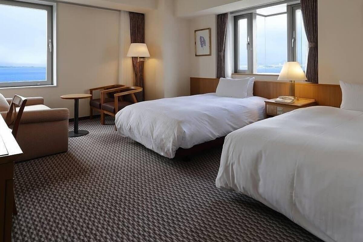 Premium Twin Room, Non Smoking, Lake View (30sqm) | WiFi (free)