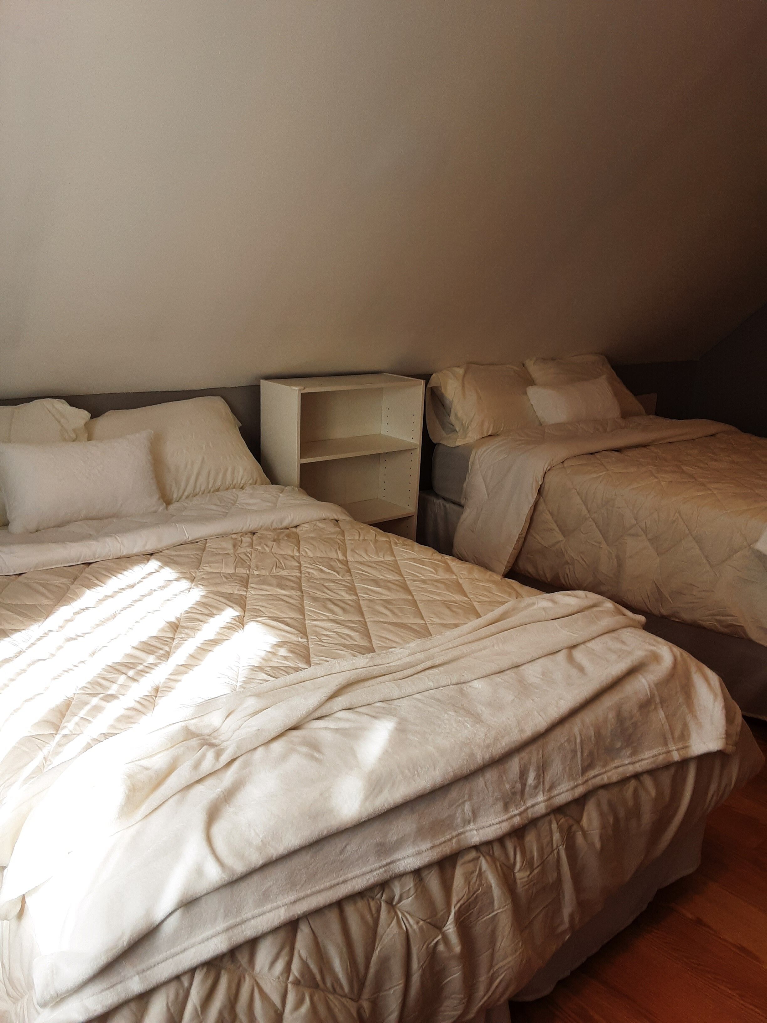 HOME SWEET HOME 15min close to Airpot, NYC and Malls 