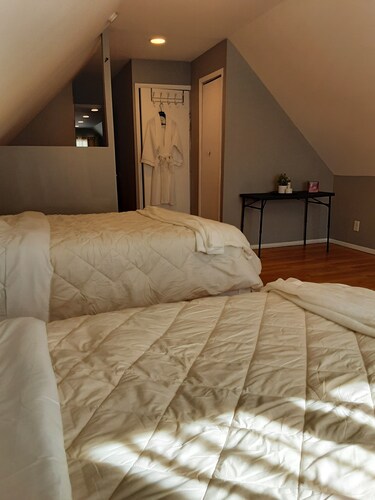 HOME SWEET HOME 15min close to Airpot, NYC and Malls 