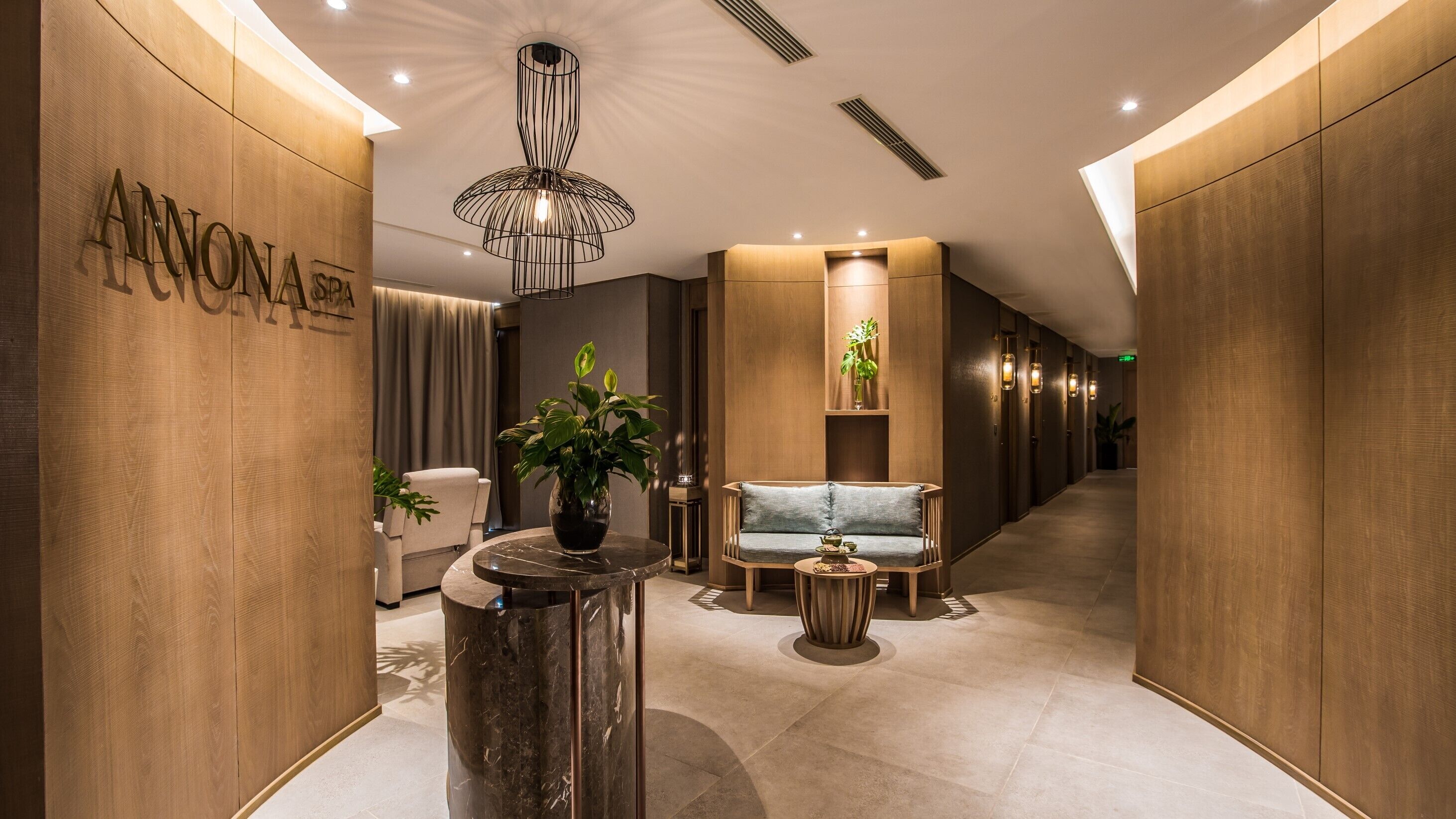 couples treatment room(s), body treatments, hot stone massages