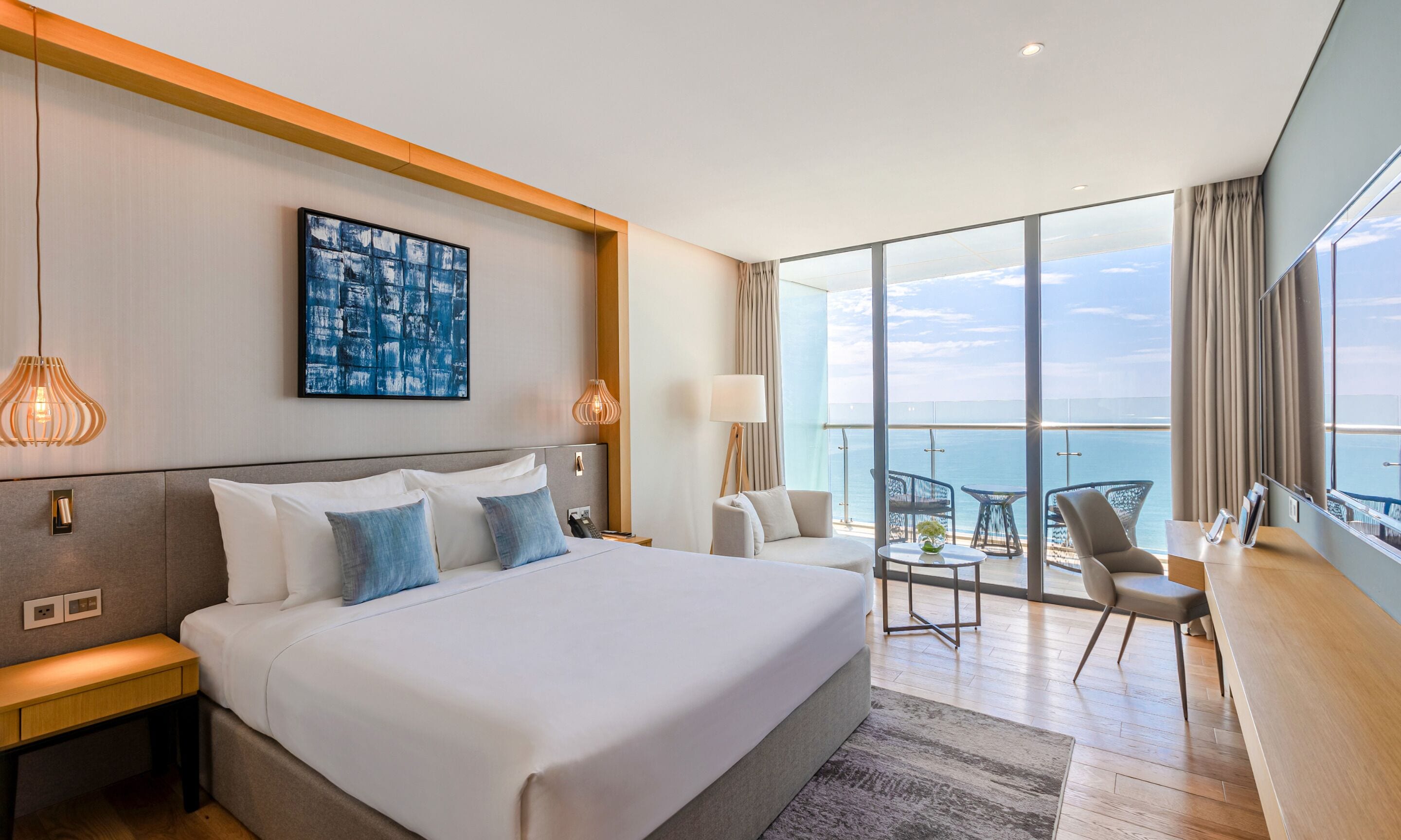 Deluxe Room, 1 King Bed, Ocean View | Premium bedding, minibar, individually decorated, individually furnished