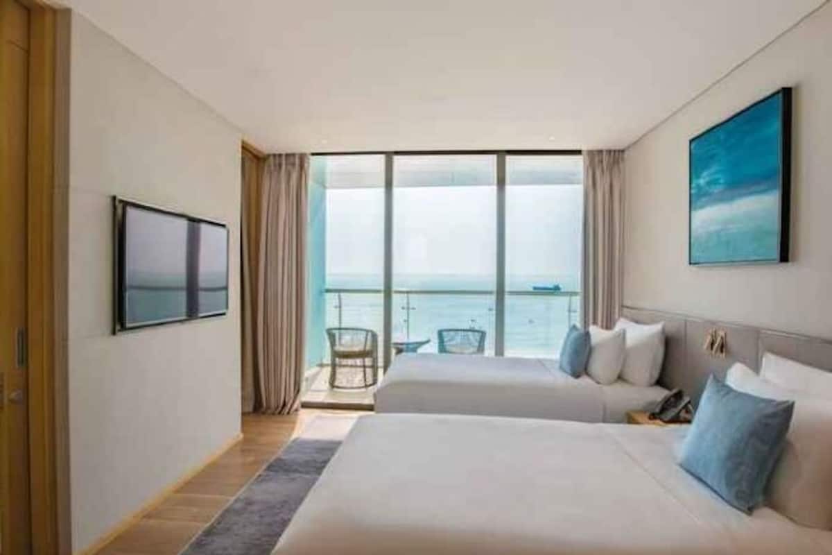 Ylelliset vuodevaatteet, minibaari, yksilöllisesti sisustettu