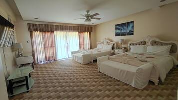 Deluxe Room | Individually decorated, individually furnished, desk, laptop workspace