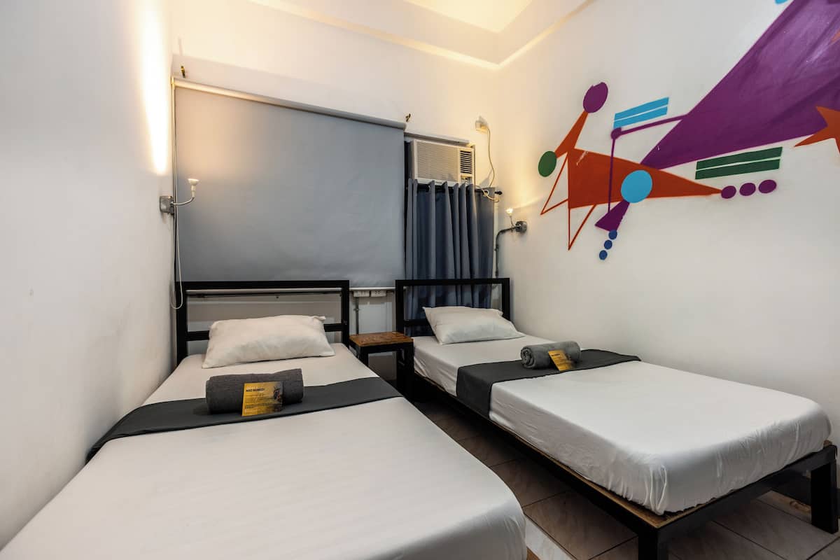 Habitación estándar con 2 camas individuales (Private) | Wifi y ropa de cama