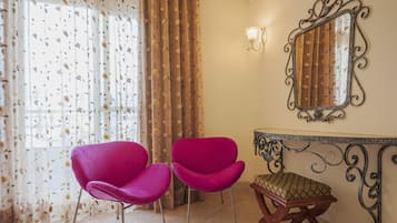 Quarto quádruplo elite | Wi-Fi de cortesia, roupa de cama