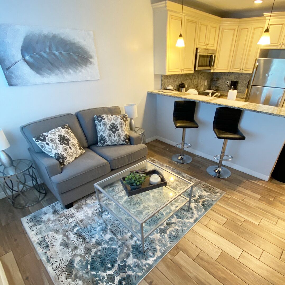 Walk To Pompano's A1A Beaches & Downtown From Newly Renovated Beach Apt #2