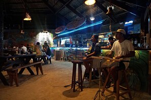 Bar (on property) - Mad Monkey Hostel Siargao - Adults Only (General Luna)