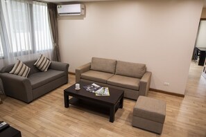 Living area - Japanese Style Service Aparment in Quan Hoa|301 (Ha Noi)
