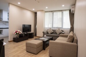 Living area - Japanese Style Service Aparment in Quan Hoa|301 (Ha Noi)