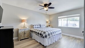 3 bedrooms, iron/ironing board, travel crib, free WiFi