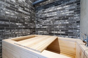 Suite, Terrasse | Eigener Whirlpool