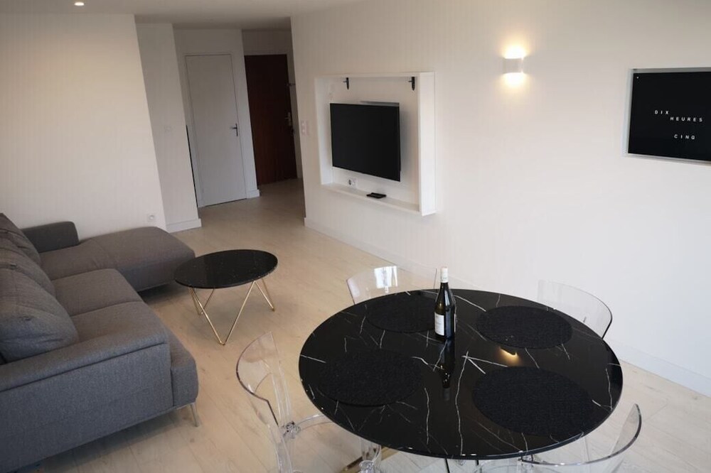 Luxury Furnished Apartment in most desired location with all you need to enjoy !