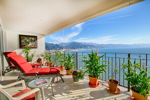 Terrace/patio - View and Breeze  w/cleaning service (Las Glorias)