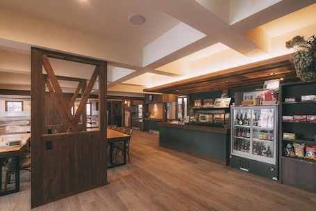 Lounge no saguão. New Yokote