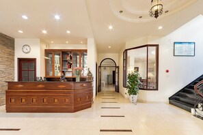 Restaurant - Hung Phong Hotel (Da Lat)