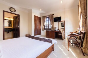 Superior szoba kétszemélyes vagy két külön ággyal | Minibár, íróasztal, sötétítőfüggöny és ingyenes wifi