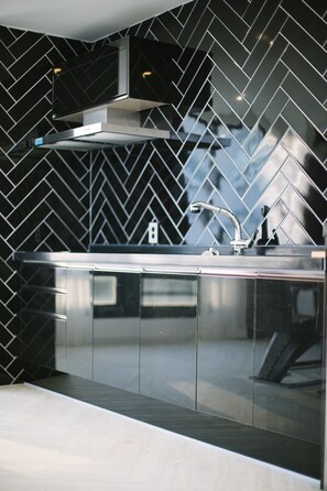 Luxury-Suite (Condominium) | Eigene Küche | Mikrowelle, Wasserkocher