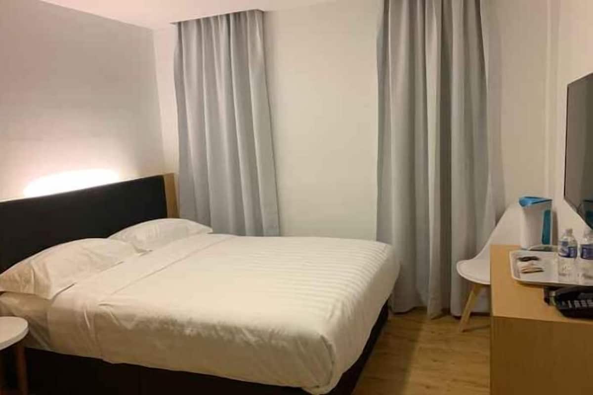 Desk, blackout curtains, iron/ironing board, free WiFi
