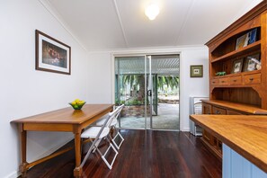 Dining - Medina, City of Kwinana (Medina)