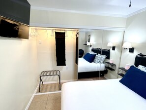 1 Schlafzimmer, Schreibtisch, Bügeleisen/Bügelbrett, kostenloses WLAN