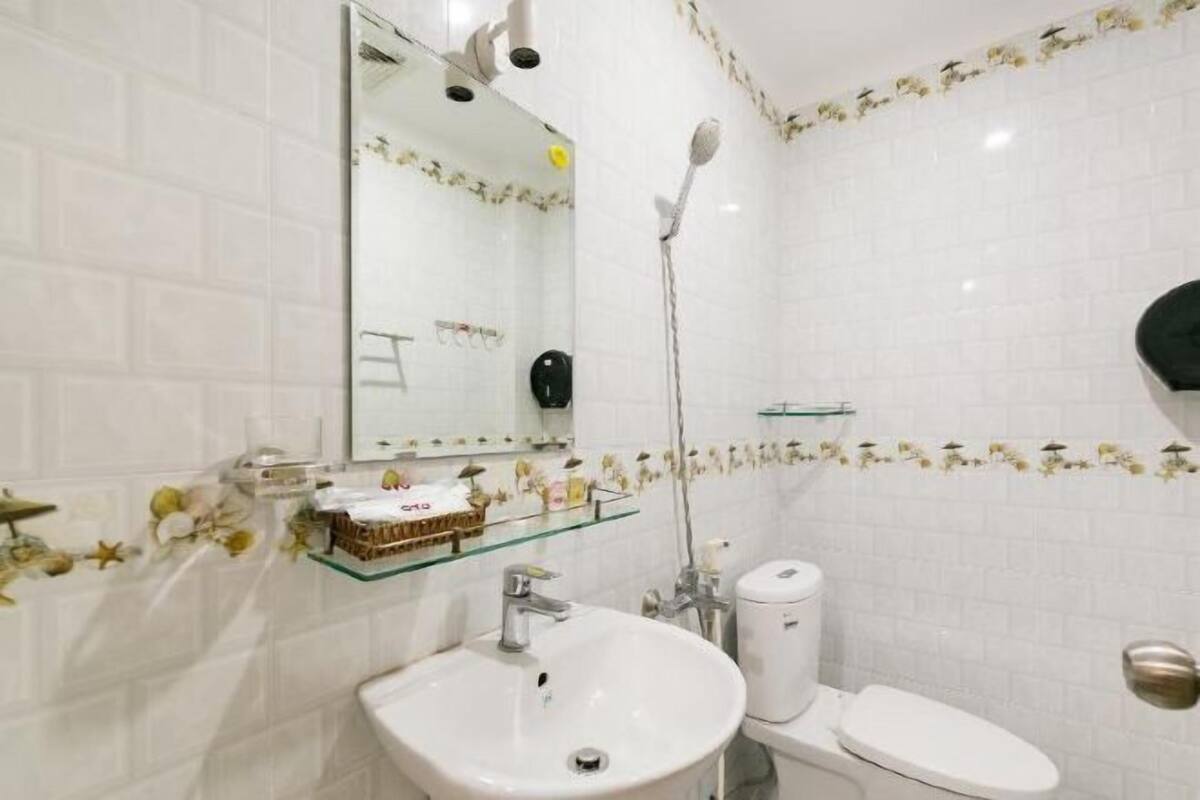 Bany | Dutxa, articles de tocador gratuïts, sabatilles i bidet