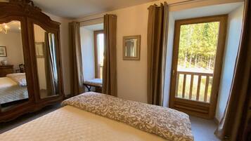 1 chambre, fer et planche à repasser, Wi-Fi, draps fournis