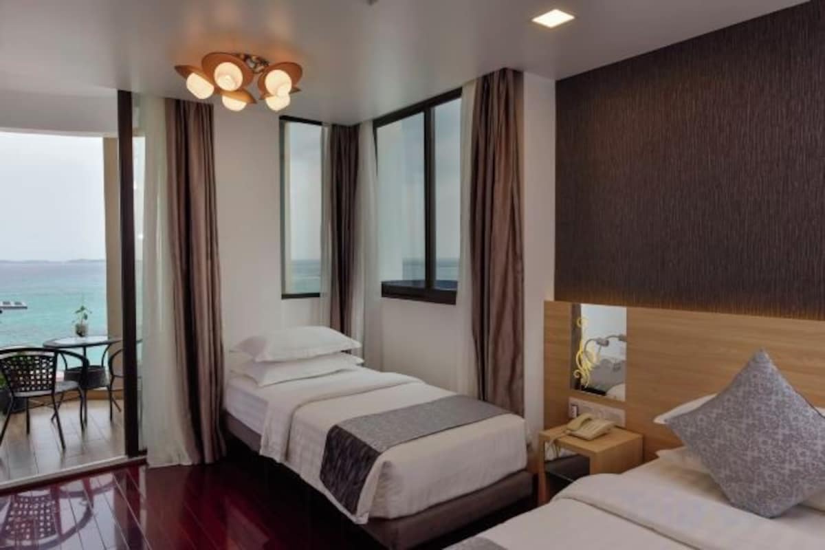 Super Deluxe Room With Balcony And Island View