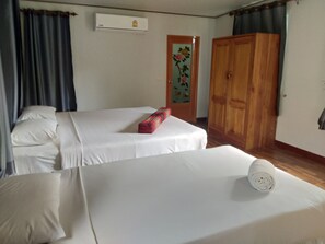 Triple Room | 1 bedroom, minibar, soundproofing, free WiFi