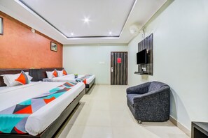 In-room safe, desk, iron/ironing board, free WiFi