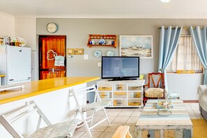 Family Apartment | Living room