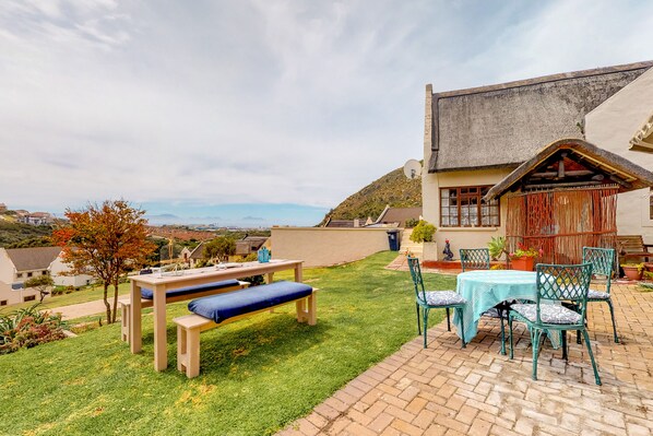 Seasonal outdoor pool - Snuggle Inn Mossel Bay (Mossel Bay)