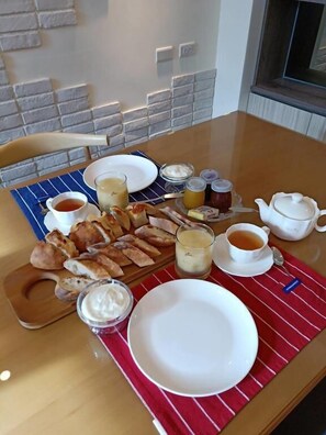 Breakfast meal - Mesin Inn (Magong)