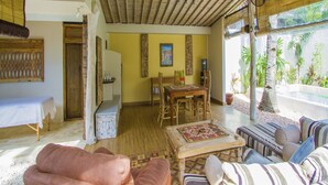 Villa, 2 Bedrooms | Living area