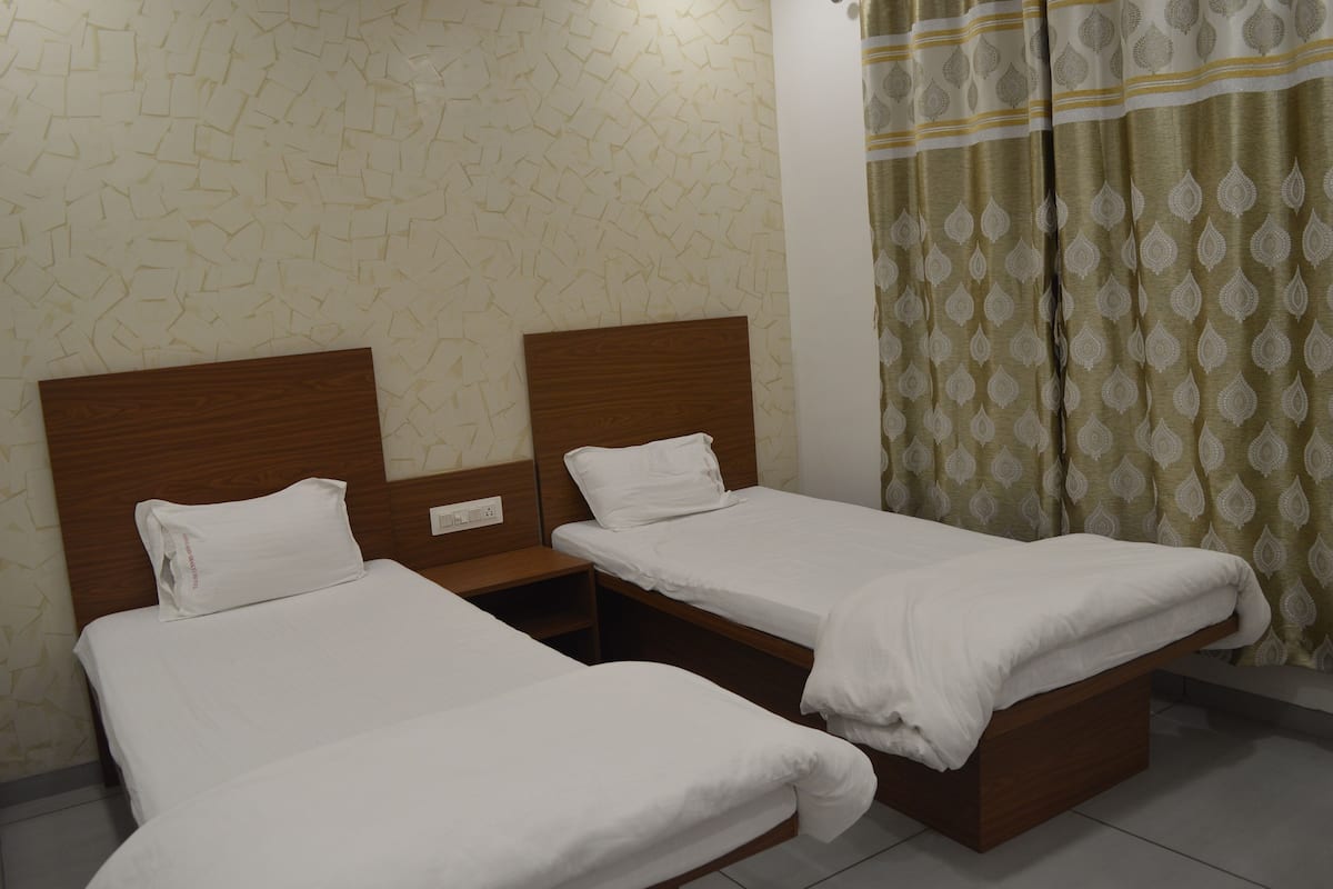 Executive Room | Free WiFi