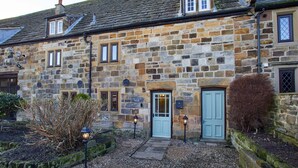 Front of property - The Coach House (Whitby)