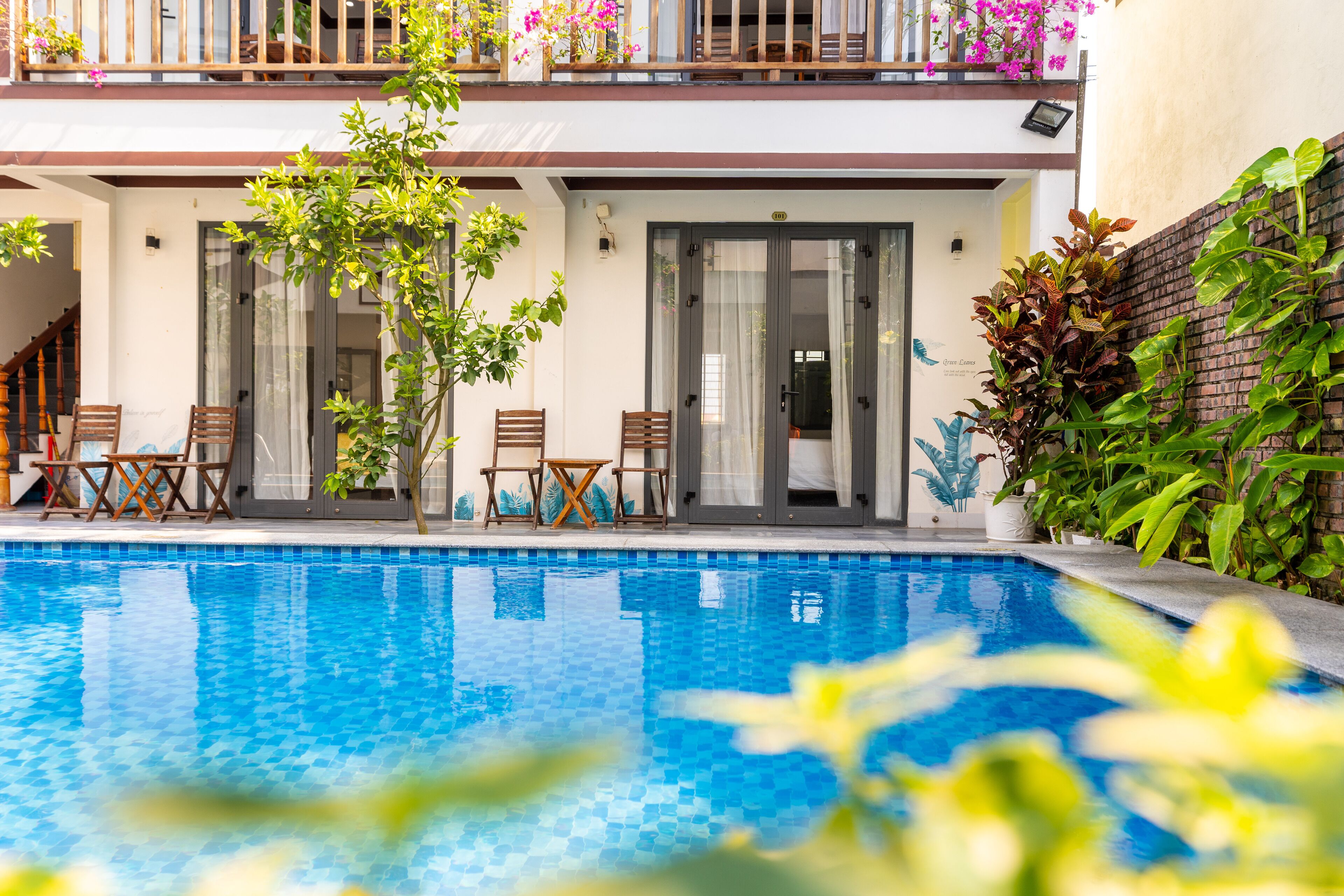 Premium bedding, memory foam beds, minibar, in-room safe