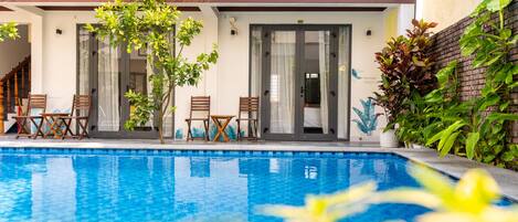 Premium bedding, memory-foam beds, minibar, in-room safe