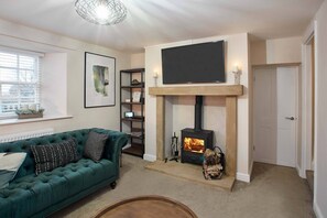 Living room - Middle Farmhouse (Whitby)