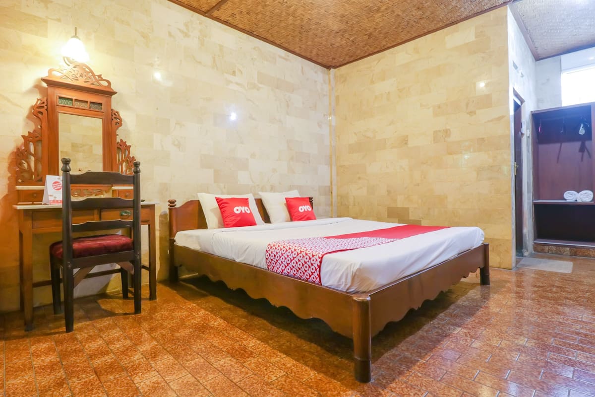 Standard Double Room | Desk, soundproofing, free WiFi, bed sheets