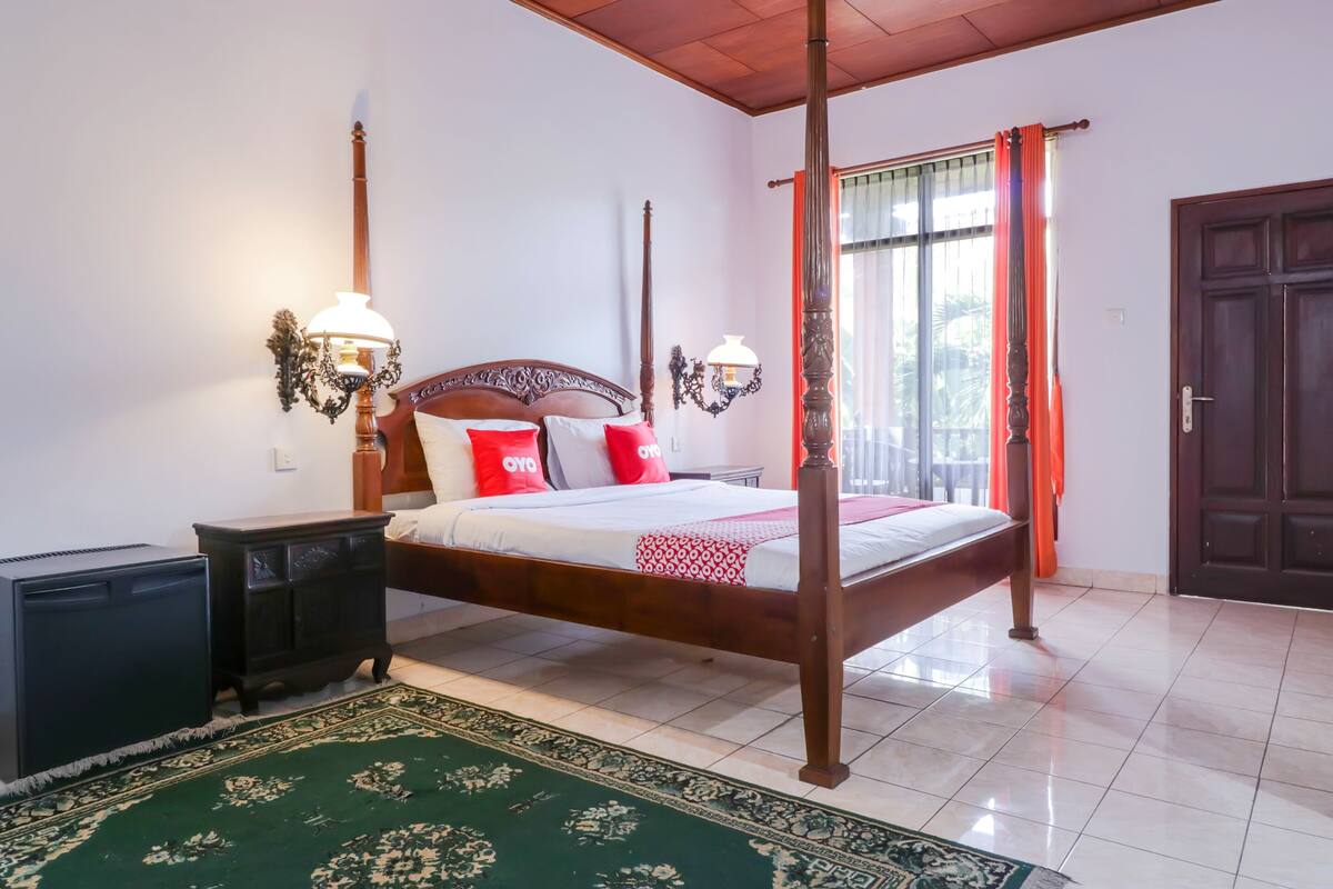 Habitación Deluxe doble | Escritorio, sistema de insonorización, wifi gratis y ropa de cama
