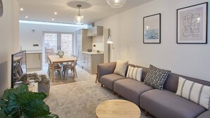 Living area - Hoggarths Retreat (Whitby)
