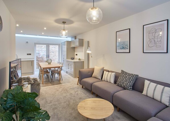 Hoggarths Retreat | Living area