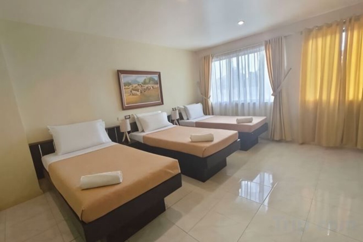 Triple Room