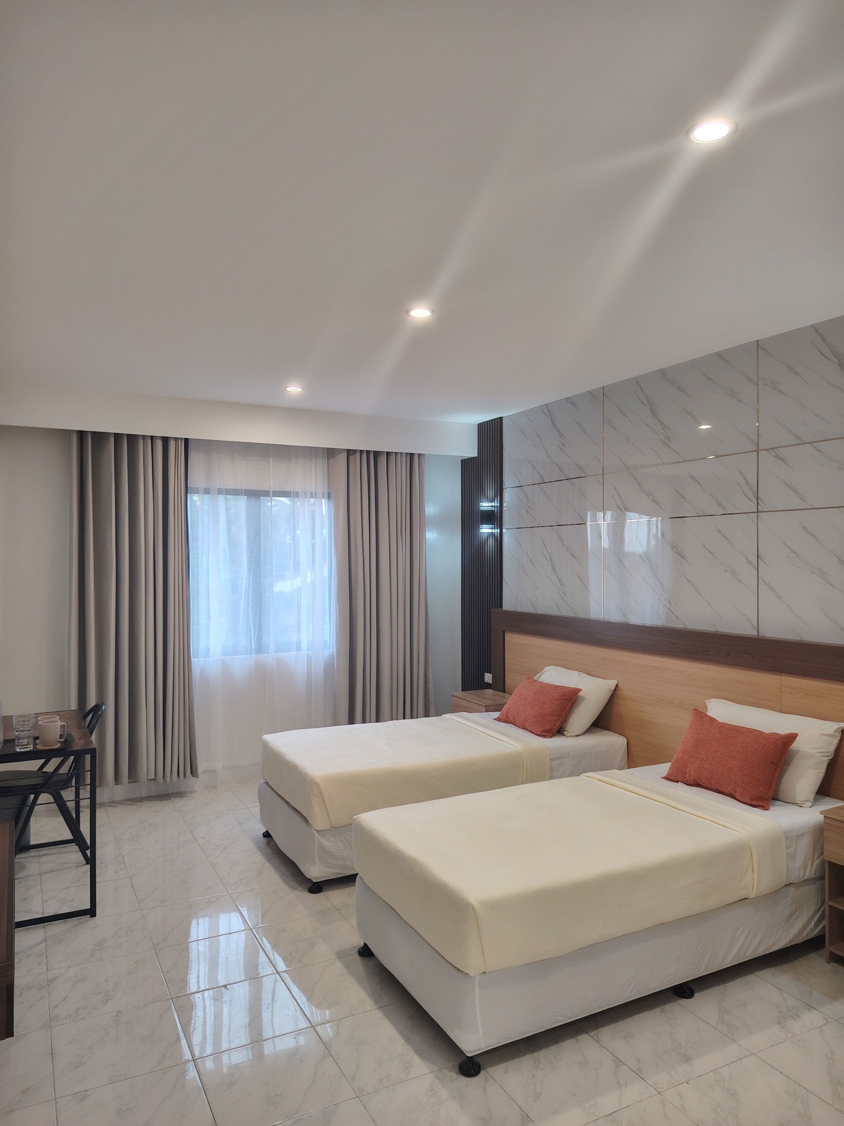 Superior Twin Room | Desk, free WiFi, bed sheets