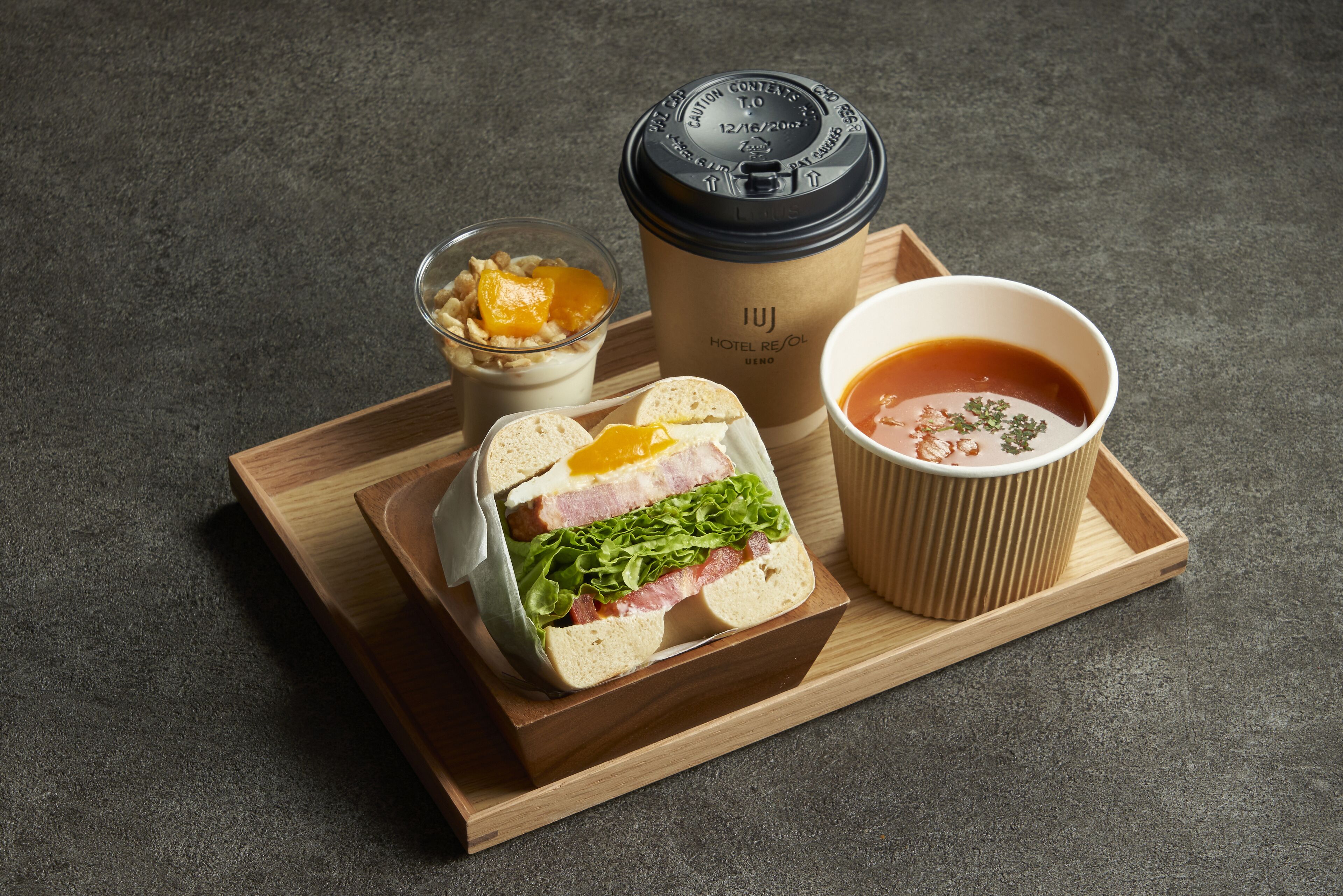 daily continental breakfast (jpy 800 per person)