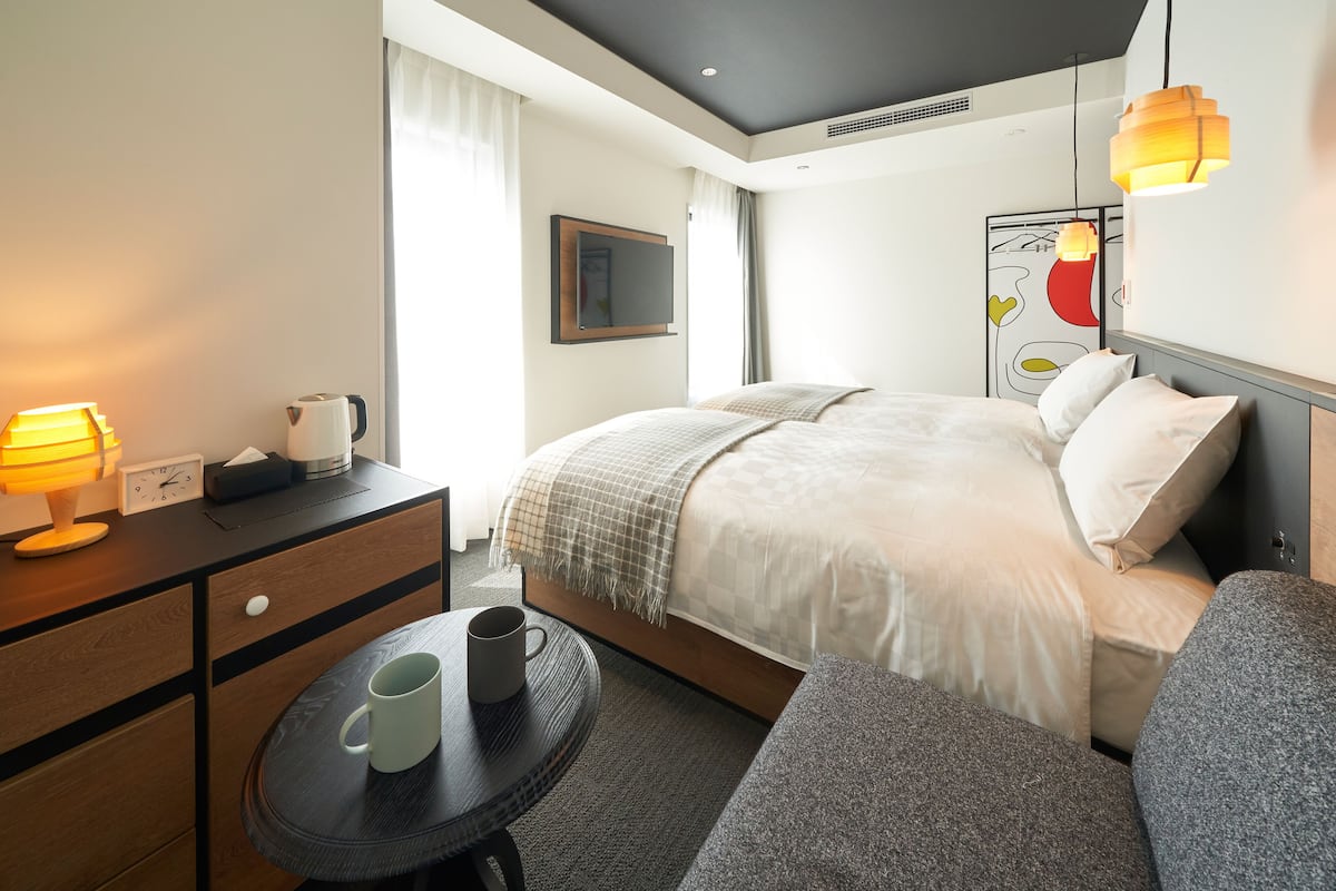 Zweibettzimmer, Nichtraucher | Bügeleisen/Bügelbrett, kostenloses WLAN, Bettwäsche