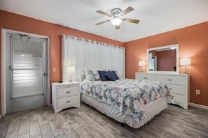 2 bedrooms, iron/ironing board, free WiFi - Anna Maria's Dream 2 Bedroom Villa by RedAwning (Holmes Beach)